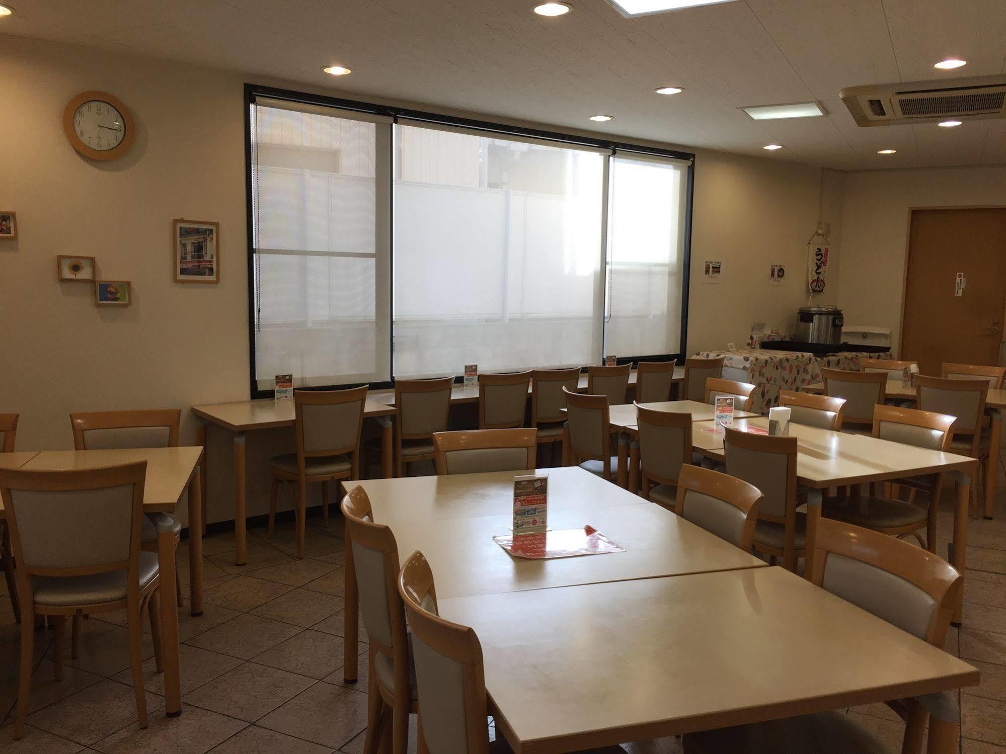 酒店 Crown Hills 2*